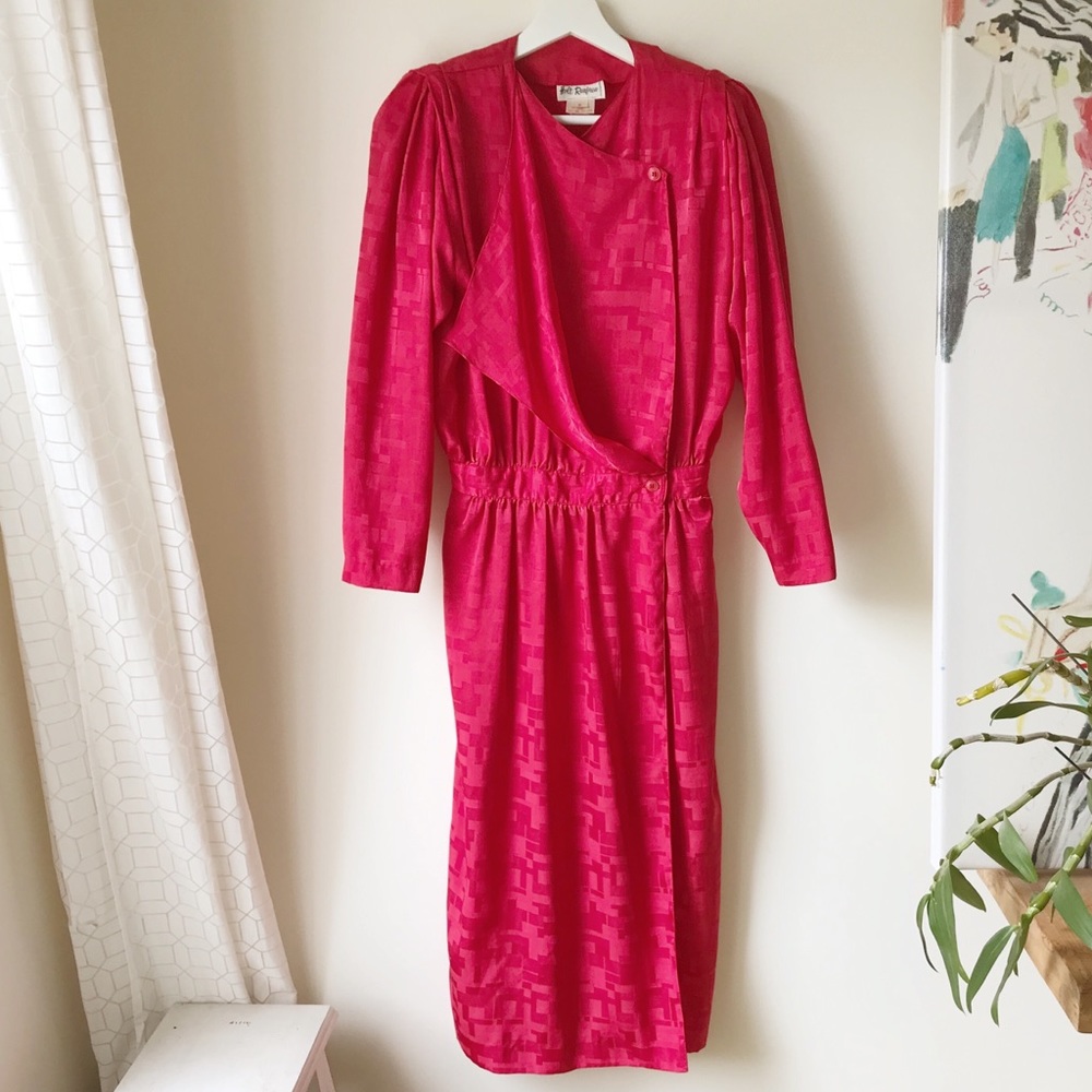 Vintage Holt Renfrew Red Tonal Pattern Wrap Midi Dress - Picture 6 of 16